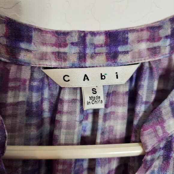 CaBi Woman's Sleeveless Blouse Size Small - Picture 3 of 7